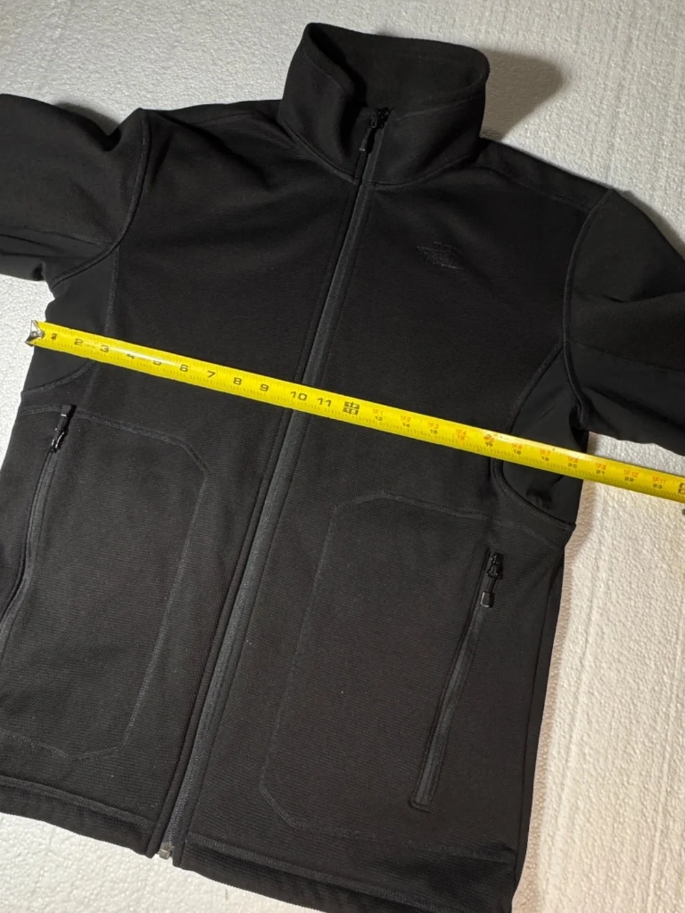 The North Face Men's Black Full-Zip Performance Jacket